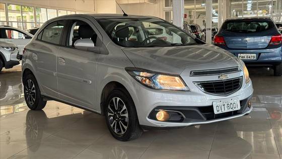 CHEVROLET ONIX 1.4 MPFI LTZ 8V FLEX 4P MANUAL CHEVROLET ONIX 1.4 MPFI LTZ 8V FLEX 4P MANUAL